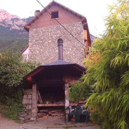 Saravillo Pension Pallaruelo المظهر الخارجي الصورة